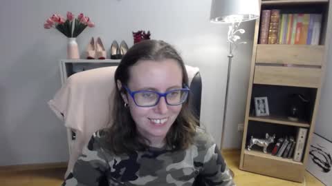 Lizzy online show from 11/14/25, 06:01