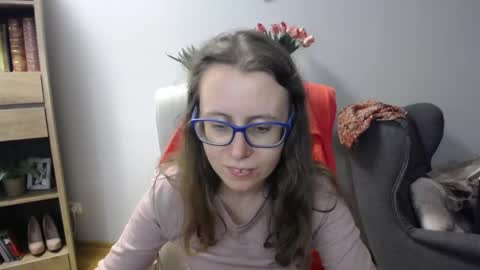 Lizzy online show from 05/19/26, 04:30