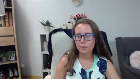 Snapshot of lizzy_sparkle chatting on 06/29/26, 10:15 Lizzy online show from 06/29/26, 10:15