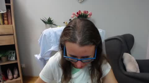 Snapshot of lizzy_sparkle chatting on 07/03/26, 04:19 Lizzy online show from 07/03/26, 04:19
