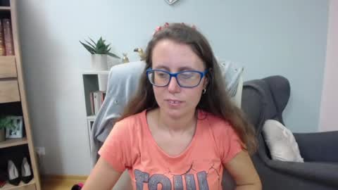 Snapshot of lizzy_sparkle chatting on 07/09/26, 04:38 Lizzy online show from 07/09/26, 04:38