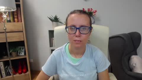 Snapshot of lizzy_sparkle chatting on 07/13/26, 04:37 Lizzy online show from 07/13/26, 04:37