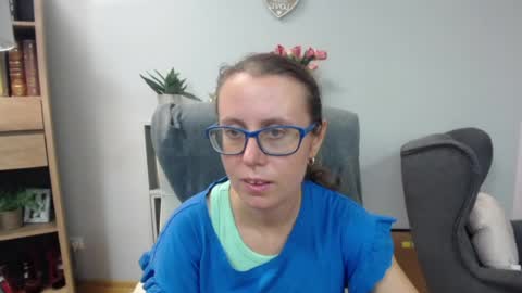 Snapshot of lizzy_sparkle chatting on 07/23/26, 04:54 Lizzy online show from 07/23/26, 04:54