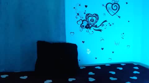 Snapshot of lizzyroses chatting on 02/13/25, 12:11 Elizabeth but call me Lizz  online show from 02/13/25, 12:11