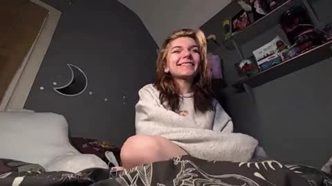 Snapshot of lizzyylovesick chatting on 12/09/24, 05:08 lizzybunny online show from 12/09/24, 05:08