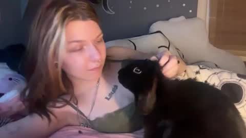 Snapshot of lizzyylovesick chatting on 01/22/25, 04:55 lizzybunny online show from 01/22/25, 04:55