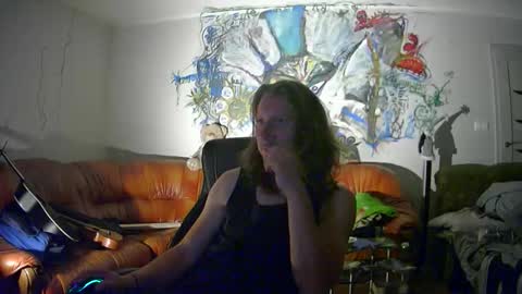 lkonig504475 online show from 10/22/25, 09:14