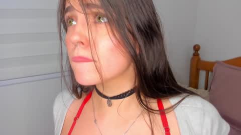 Snapshot of llanna_ chatting on 12/11/24, 06:58 Llanna online show from 12/11/24, 06:58