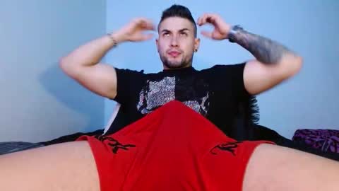 Snapshot of lliamm_2 chatting on 10/19/25, 03:40 lliamm 2 online show from 10/19/25, 03:40