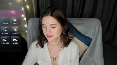 Snapshot of llkadream chatting on 02/22/25, 03:01 Arina online show from 02/22/25, 03:01