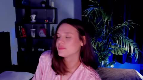 Snapshot of llkadream chatting on 03/07/25, 12:15 Arina online show from 03/07/25, 12:15