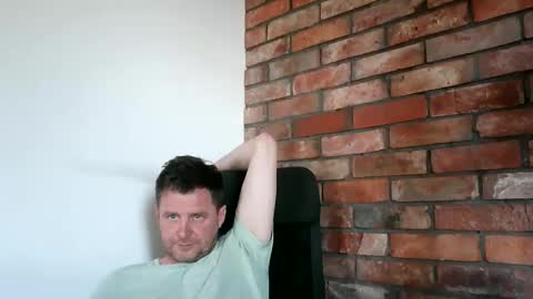 Snapshot of lllukasssxxx chatting on 05/26/26, 02:13 lllukasssxxx online show from 05/26/26, 02:13
