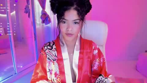 Snapshot of lm_kloeeh chatting on 02/15/25, 12:59 Kloe see you 28-11  to celebrate my birthday online show from 02/15/25, 12:59