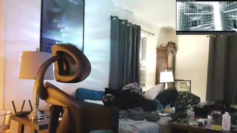 Snapshot of lngdickdaddy chatting on 10/23/25, 12:21 LongDick Daddy online show from 10/23/25, 12:21