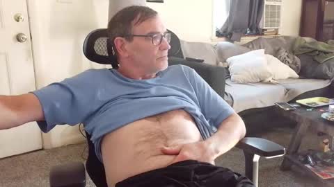 Snapshot of lngdickdaddy chatting on 12/21/25, 05:53 LongDick Daddy online show from 12/21/25, 05:53