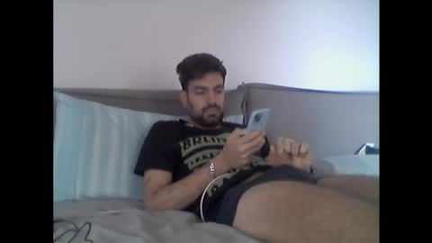 lnnc5 online show from 10/18/25, 07:42