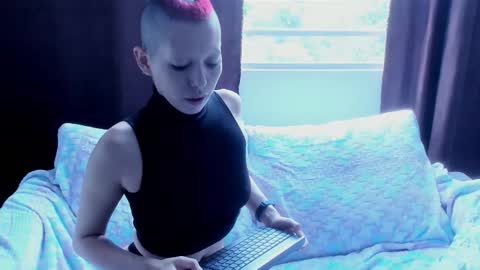 Lynx Mist online show from 03/22/26, 06:11