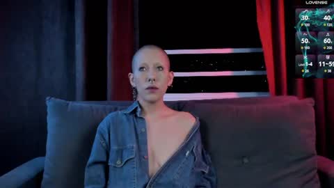 Snapshot of lnxmst chatting on 06/24/26, 12:31 Lynx Mist online show from 06/24/26, 12:31