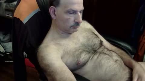 Snapshot of loades182025 chatting on 10/22/25, 02:12 loades182025 online show from 10/22/25, 02:12