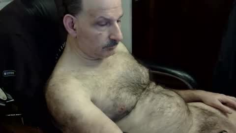 loades182025 online show from 01/15/26, 03:55