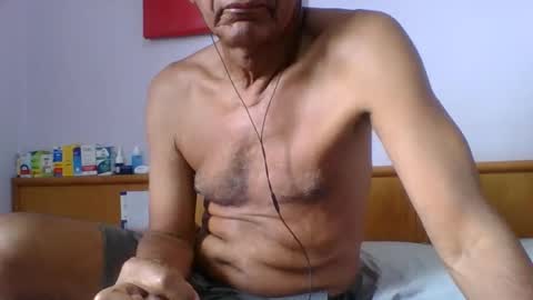 lodovicense1984 online show from 12/16/25, 03:06