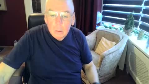 Snapshot of loebet chatting on 12/18/24, 02:38 Loebet online show from 12/18/24, 02:38