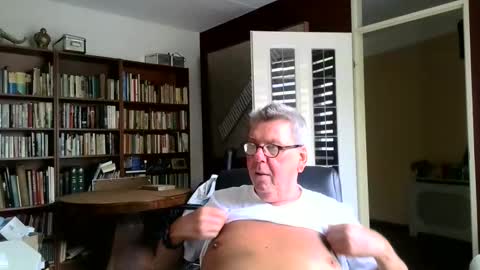 Loebet online show from 05/03/26, 02:34