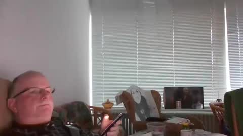 Snapshot of loewe39238 chatting on 01/16/25, 08:43 loewe39238 online show from 01/16/25, 08:43