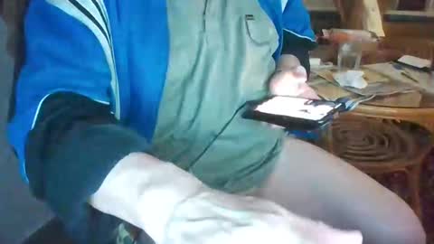 Snapshot of loewe39238 chatting on 02/11/25, 08:20 loewe39238 online show from 02/11/25, 08:20