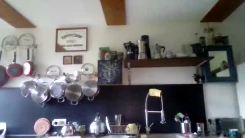 Floric Matthew online show from 05/12/26, 06:05