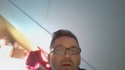 Snapshot of lofkok chatting on 04/12/26, 11:04 lofkok online show from 04/12/26, 11:04