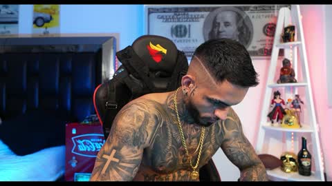 Snapshot of logan_hugh8 chatting on 12/19/24, 05:40 logan_hugh8 online show from 12/19/24, 05:40