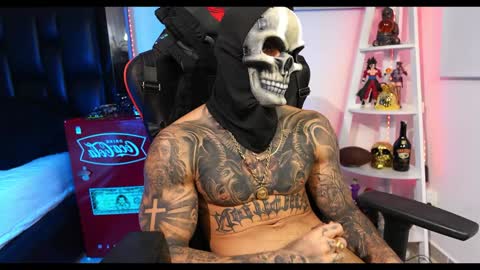 Snapshot of logan_hugh8 chatting on 12/19/24, 11:57 logan_hugh8 online show from 12/19/24, 11:57