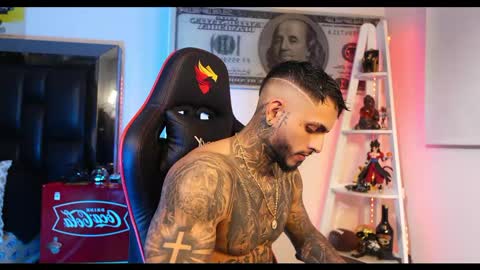 Snapshot of logan_hugh8 chatting on 02/20/25, 03:45 logan_hugh8 online show from 02/20/25, 03:45