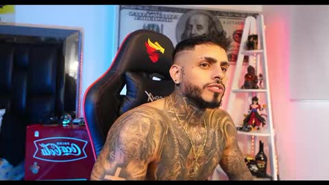 Snapshot of logan_hugh8 chatting on 02/20/25, 12:15 logan_hugh8 online show from 02/20/25, 12:15