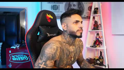 Snapshot of logan_hugh8 chatting on 02/22/25, 09:45 logan_hugh8 online show from 02/22/25, 09:45