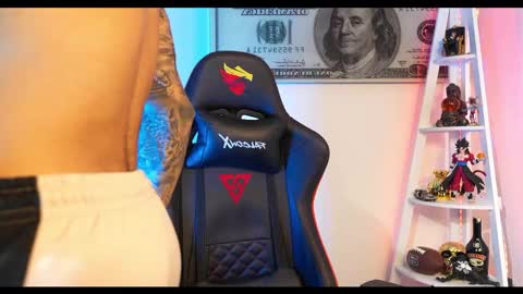 Snapshot of logan_hugh8 chatting on 02/22/25, 05:57 logan_hugh8 online show from 02/22/25, 05:57