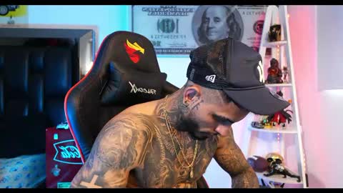 Snapshot of logan_hugh8 chatting on 02/26/25, 05:17 logan_hugh8 online show from 02/26/25, 05:17