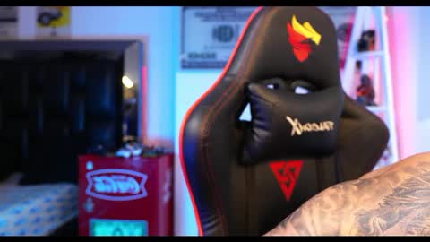 Snapshot of logan_hugh8 chatting on 03/03/25, 06:12 logan_hugh8 online show from 03/03/25, 06:12