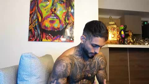 Snapshot of logan_hugh8 chatting on 09/15/25, 06:46 logan_hugh8 online show from 09/15/25, 06:46