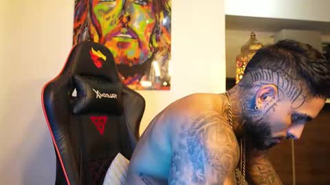 Snapshot of logan_hugh8 chatting on 09/25/25, 03:10 logan_hugh8 online show from 09/25/25, 03:10