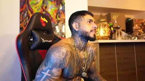 Snapshot of logan_hugh8 chatting on 09/28/25, 02:06 logan_hugh8 online show from 09/28/25, 02:06