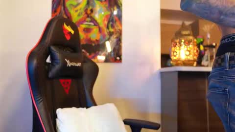 Snapshot of logan_hugh8 chatting on 10/02/25, 01:34 logan_hugh8 online show from 10/02/25, 01:34