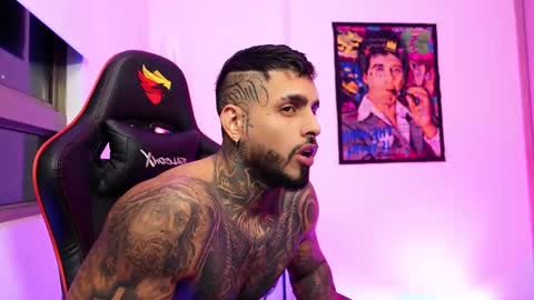 Snapshot of logan_hugh8 chatting on 10/16/25, 01:06 logan_hugh8 online show from 10/16/25, 01:06