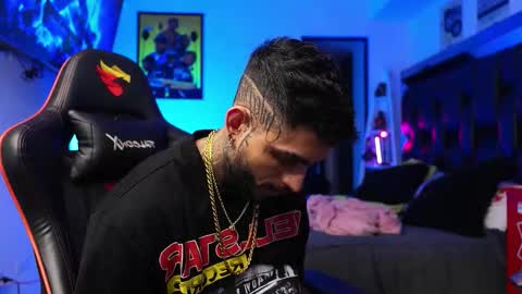 Snapshot of logan_hugh8 chatting on 01/15/26, 07:46 logan_hugh8 online show from 01/15/26, 07:46