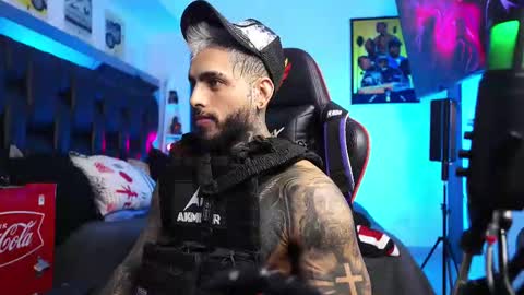 Snapshot of logan_hugh8 chatting on 02/21/26, 09:38 logan_hugh8 online show from 02/21/26, 09:38