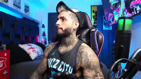 Snapshot of logan_hugh8 chatting on 02/23/26, 06:00 logan_hugh8 online show from 02/23/26, 06:00