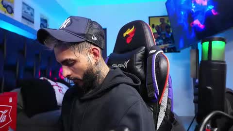 Snapshot of logan_hugh8 chatting on 02/24/26, 08:56 logan_hugh8 online show from 02/24/26, 08:56