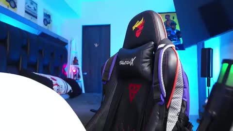 Snapshot of logan_hugh8 chatting on 02/26/26, 03:11 logan_hugh8 online show from 02/26/26, 03:11