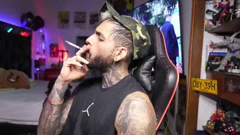 logan_hugh8 online show from 03/21/26, 10:31